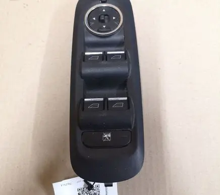 Ford Mondeo MK IV Electric window control switch 7S7T14A132BC