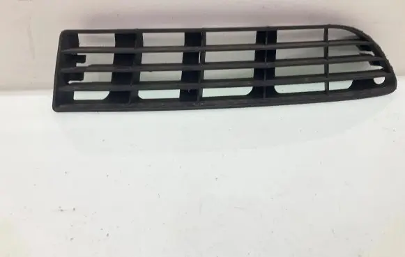 Audi A6 S6 C4 4A Front bumper lower grill 4A0807346