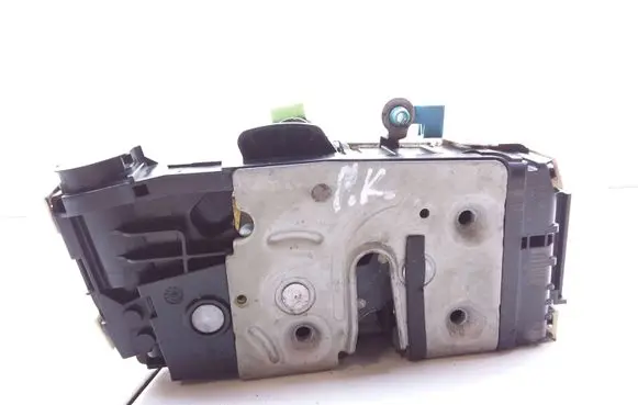 Dodge Caliber Front door lock 04589095AD