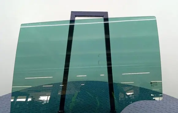 Opel Zafira C Rear door window glass 