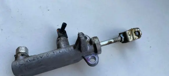 Honda CR-V Master brake cylinder