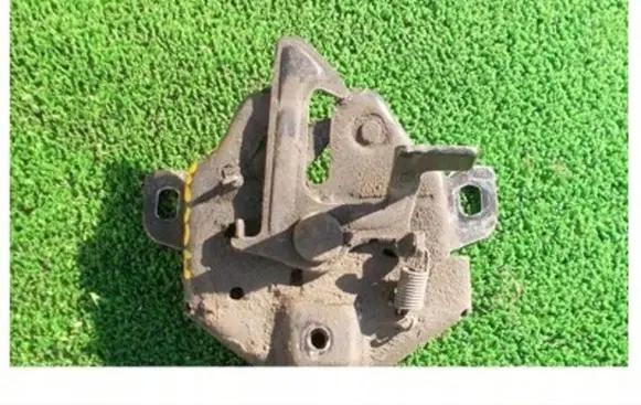 Hyundai Accent Engine bonnet/hood lock/catch