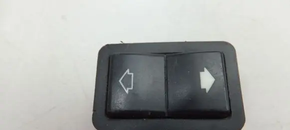 BMW 5 E39 Electric window control switch 8368974