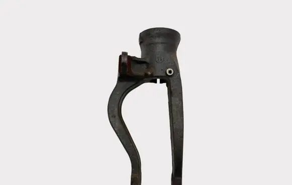 Lancia Thesis Front lower control arm/wishbone 60667525 60679447