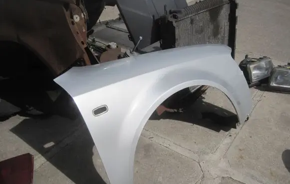 Audi A4 S4 B6 8E 8H Fender