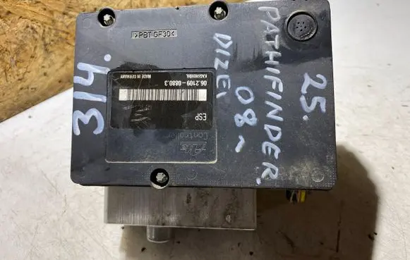 Nissan Pathfinder R51 ABS Pump 47660EB60A 06210206854