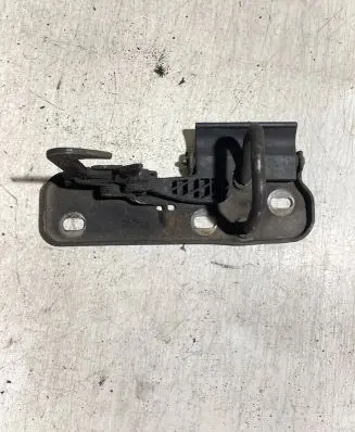 Volkswagen Golf VI Engine bonnet/hood lock/latch loop/hook 1Q0823480