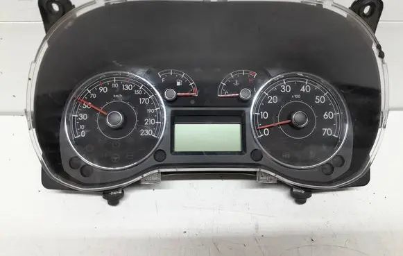 Speedometer (instrument cluster)