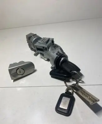 Ford Focus Ignition lock 3M513F880AD