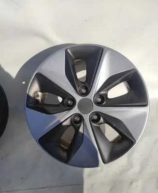 Hyundai Ioniq R16 alloy rim 