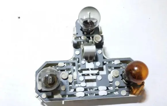 Volvo S80 Tail light bulb cover holder 14997401 149974-01