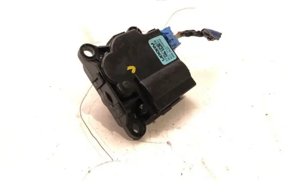 Hyundai Elantra Air flap motor/actuator D332-JY9AA03