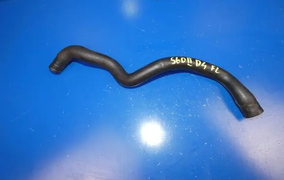 Volvo S60 Engine coolant pipe/hose 31368749
