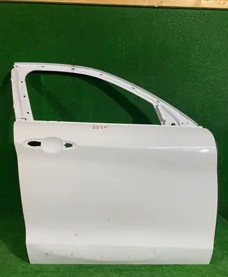 Alfa Romeo Stelvio Front door