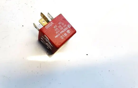 Audi TT Mk1 Other relay 431951253f 20202001