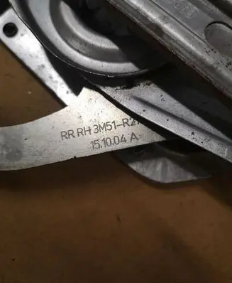 Ford Focus Rear window lifting mechanism without motor 3M51R27000