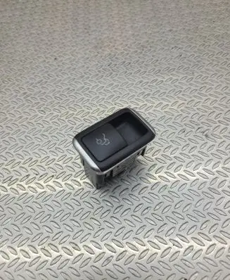 Mercedes-Benz E A207 Tailgate opening switch A2079050051