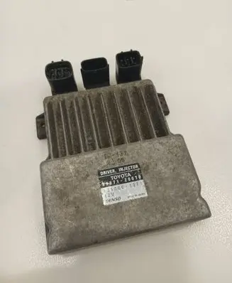 Toyota Auris 150 Fuel injection control unit/module 8987120070 1310001371