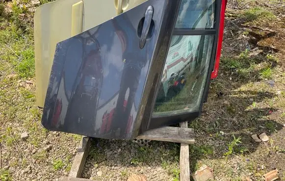 BMW 1 E82 E88 Rear door
