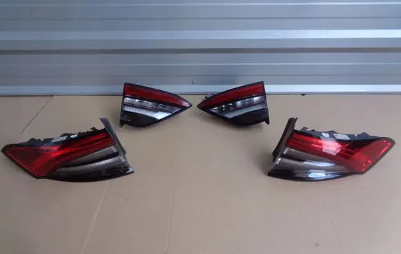 Maserati Levante Rear/tail lights set 