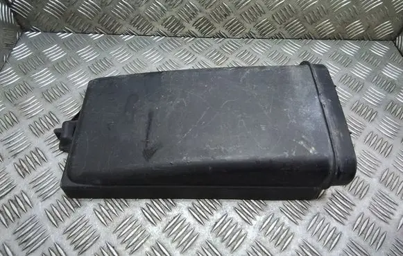 BMW 7 E65 E66 Air filter box cover 64318379958 8379958