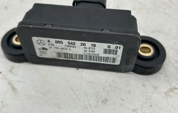 Mercedes-Benz ML W164 ESP acceleration yaw rate sensor A0055422018 10170106343 G138C2565E