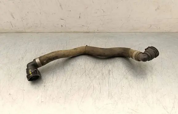 Peugeot 208 II Engine coolant pipe/hose 339
