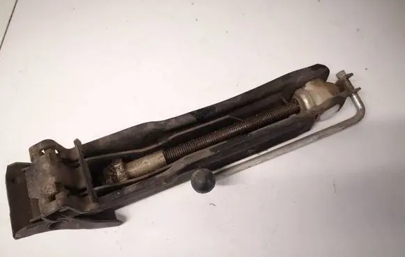 Skoda Roomster (5J) Lift Jack 6Q7011031