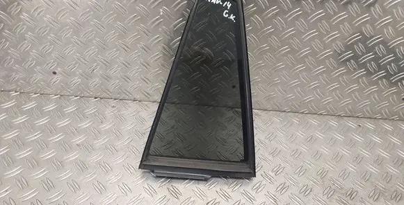 Toyota RAV 4 (XA40) Rear vent window glass 6818942050