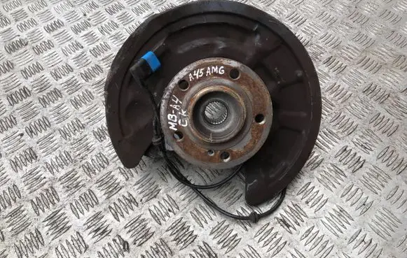 Mercedes-Benz A W176 Rear wheel hub A246006