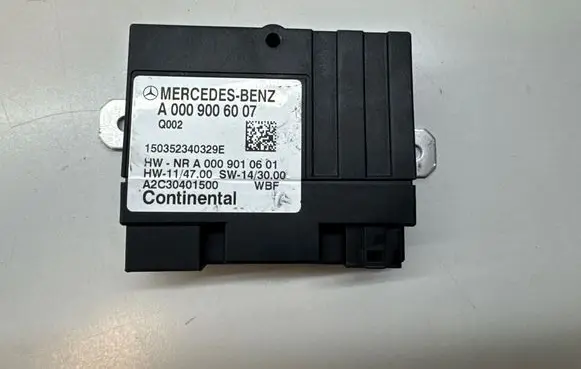 Mercedes-Benz C W205 Fuel injection pump control unit/module A0009006007 A2C30401500 A0009010601