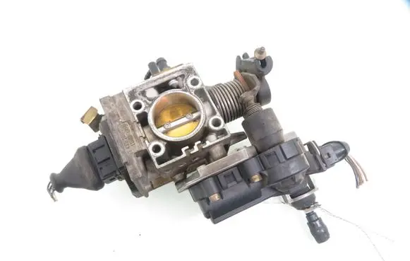 Audi 80 90 S2 B4 Throttle body valve 0132008601 3435201579