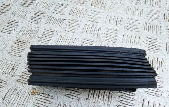 Audi A8 S8 D3 4E Air intake duct part 4E0129628G
