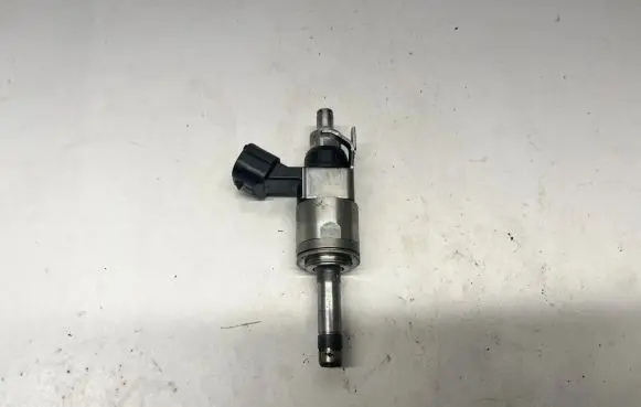 Ford Mustang VI Fuel injector JR3E9G929BC