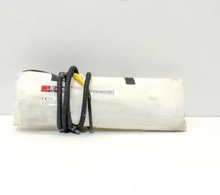 Nissan Leaf II (ZE1) Seat airbag 