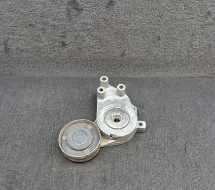 Audi A6 S6 C4 4A Generator/alternator belt tensioner 046903133A
