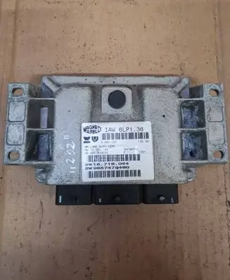 Peugeot 307 Engine control unit/module ECU 9657476480 96560184 16718044