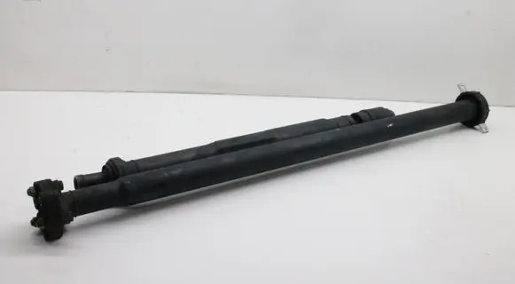 BMW 1 F40 Middle center prop shaft 8689359