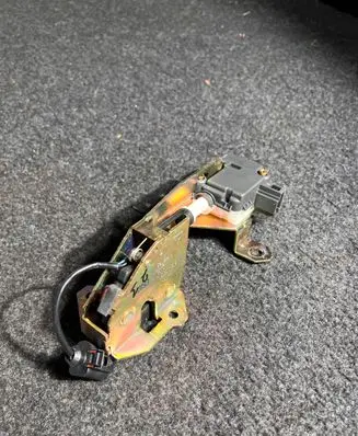 Porsche Cayenne (9PA) Tailgate/trunk/boot lock/catch/latch 7L0827506C