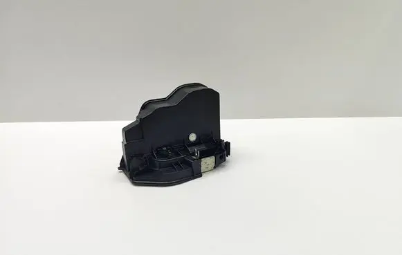 BMW 5 F10 F11 Rear door lock 7202148 51227202148