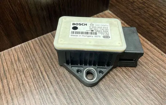 Citroen Berlingo ESP acceleration yaw rate sensor 9666173080 0265005822