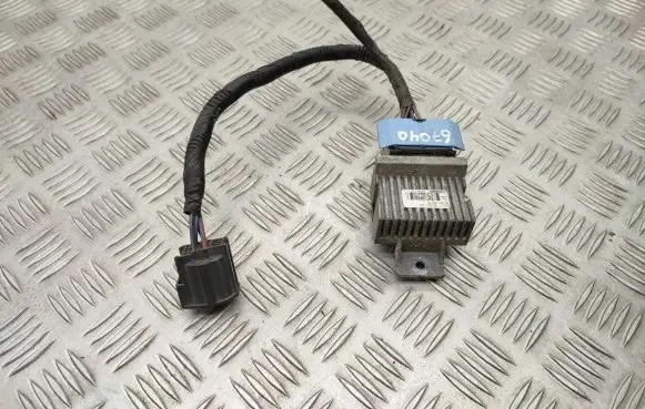 Jaguar XF X250 Glow plug pre-heat relay AV6112A343BA