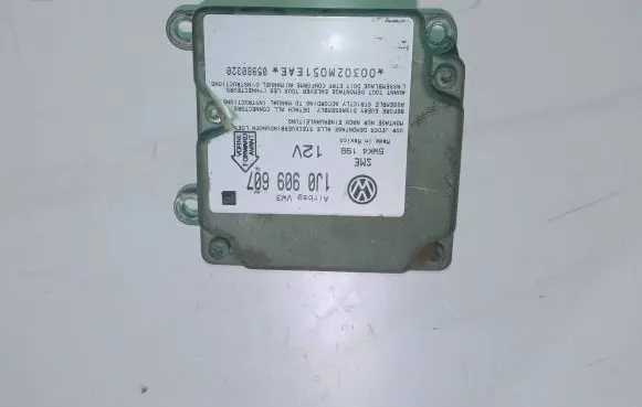 Volkswagen PASSAT B5 Airbag control unit/module 1J0909607 5WK4199