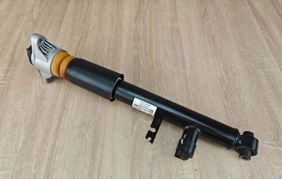 BMW 4 G22 G23 G24 G26 Rear shock absorber/damper 6889315