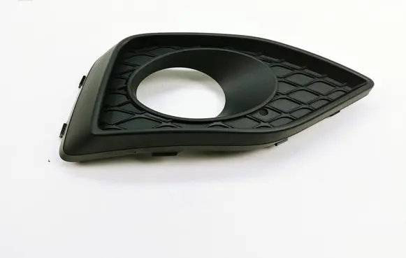 Seat Tarraco Front bumper lower grill 5FJ853666
