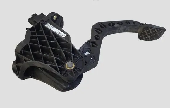 Volkswagen Golf Plus Clutch pedal 1K1721059 1K0721796