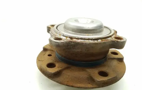 BMW 1 F20 F21 Front wheel hub 6797164