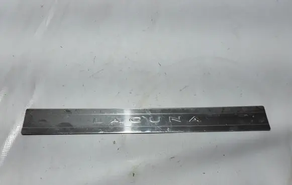 Renault Laguna III Front sill trim cover 768526712R