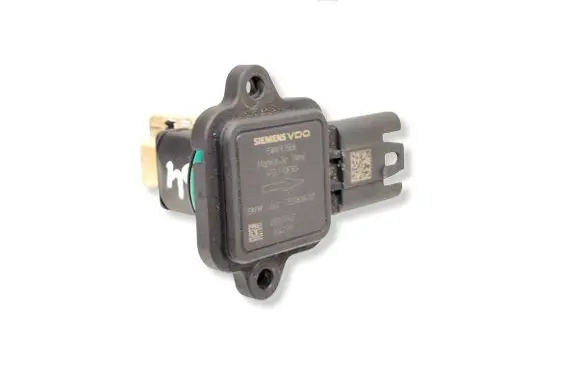 BMW 5 E60 E61 Mass air flow meter 7551638 13627551638