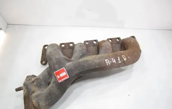 Audi A4 S4 B5 8D Exhaust manifold 058253033A